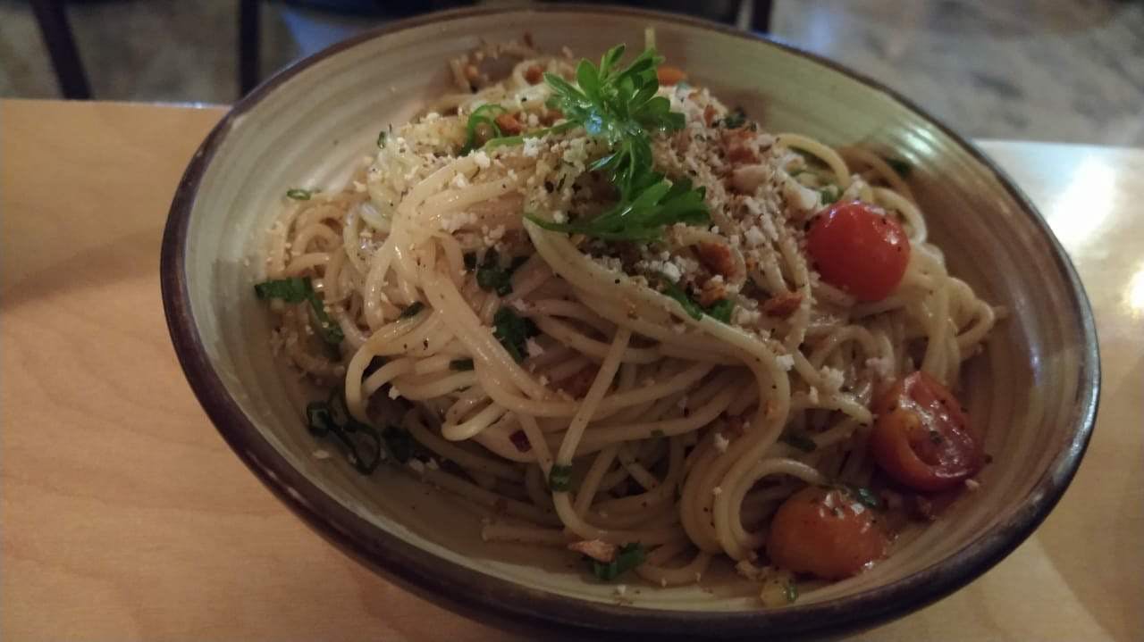 Dish,Food,Cuisine,Carbonara,Spaghetti,Capellini,Ingredient,Spaghetti aglio e olio,Bucatini,Bigoli