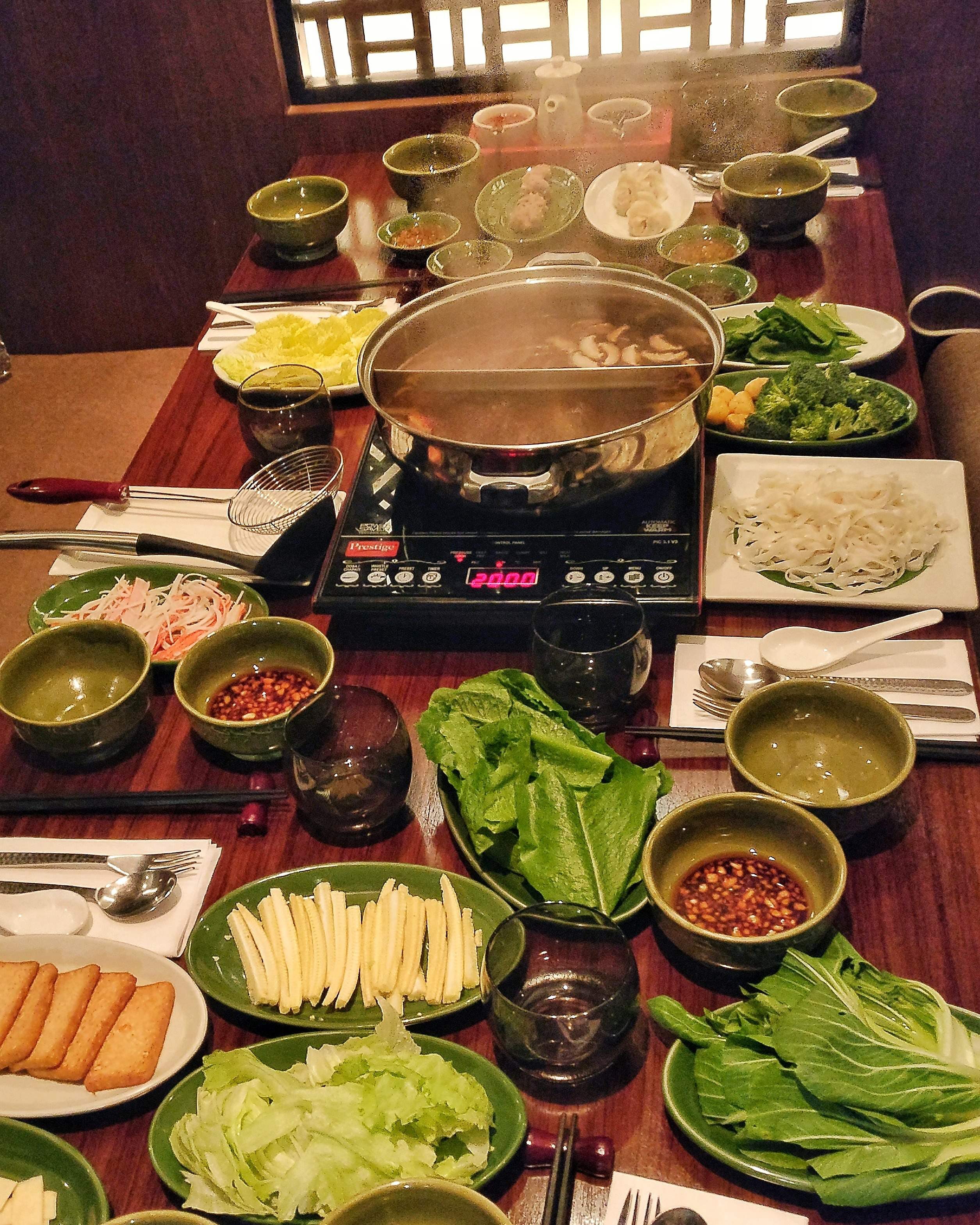 Dish,Food,Cuisine,Meal,Hot pot,Ingredient,Shabu-shabu,Chinese food,Samgyeopsal,Comfort food