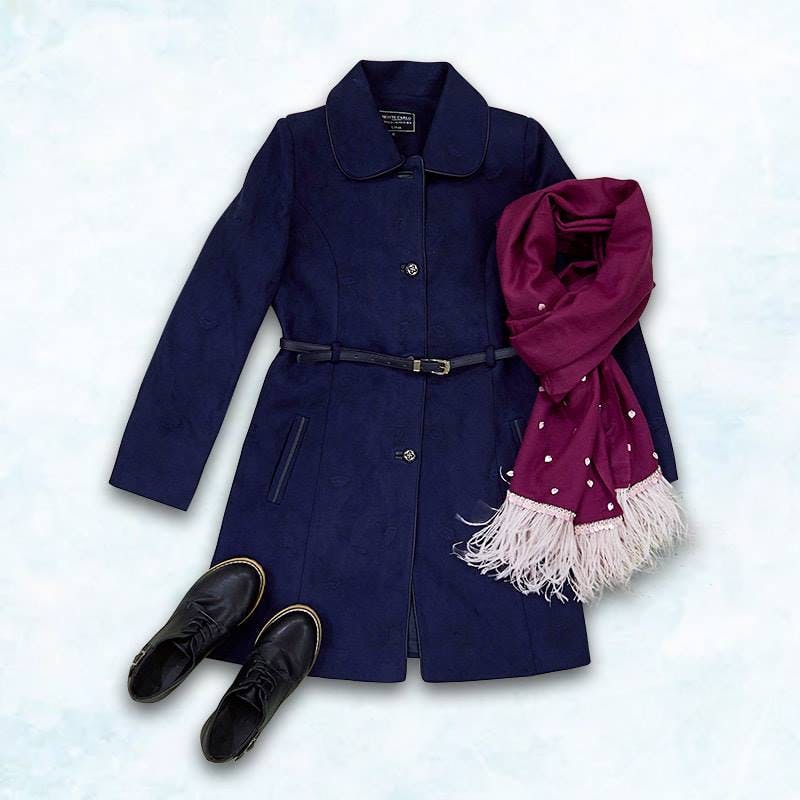Clothing,Coat,Outerwear,Overcoat,Trench coat,Purple,Sleeve,Footwear,Jacket,Duster