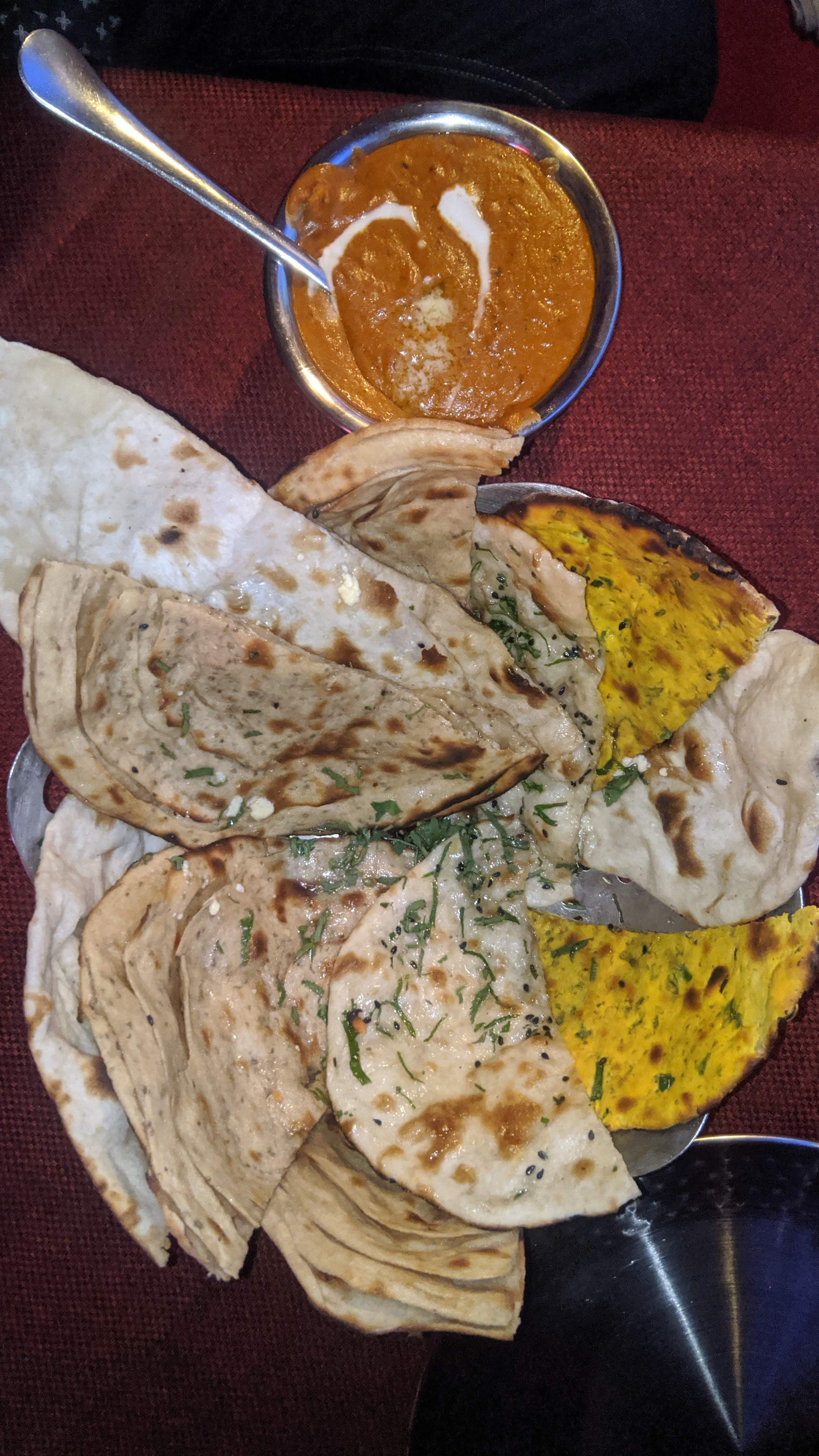 Dish,Food,Cuisine,Ingredient,Roti,Naan,Indian cuisine,Punjabi cuisine,Produce,Roti prata