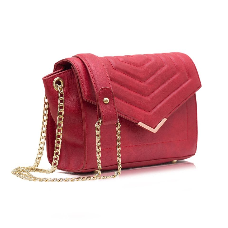 Bag,Handbag,Red,Magenta,Maroon,Fashion accessory,Pink,Purple,Leather,Material property