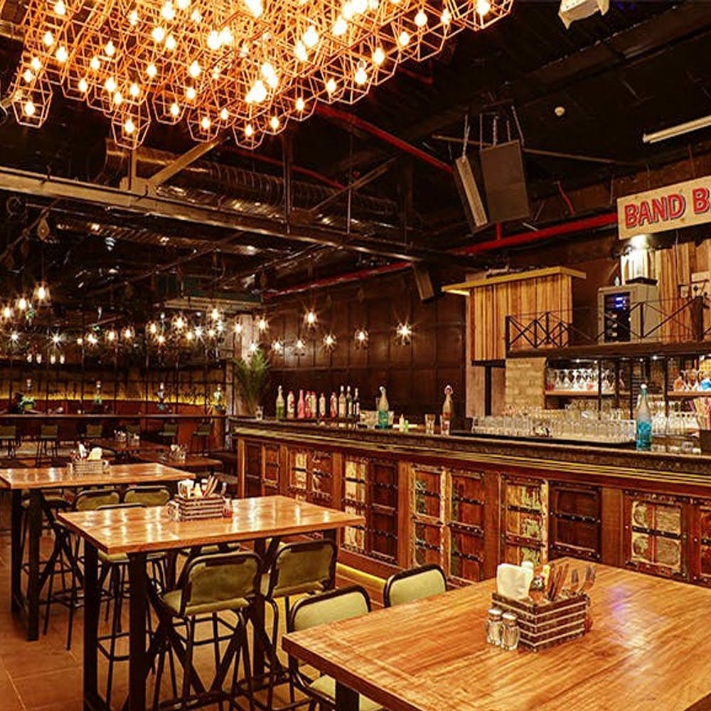 Top 11 Bars & Pubs In Noida For An Ideal Night I LBB, Delhi