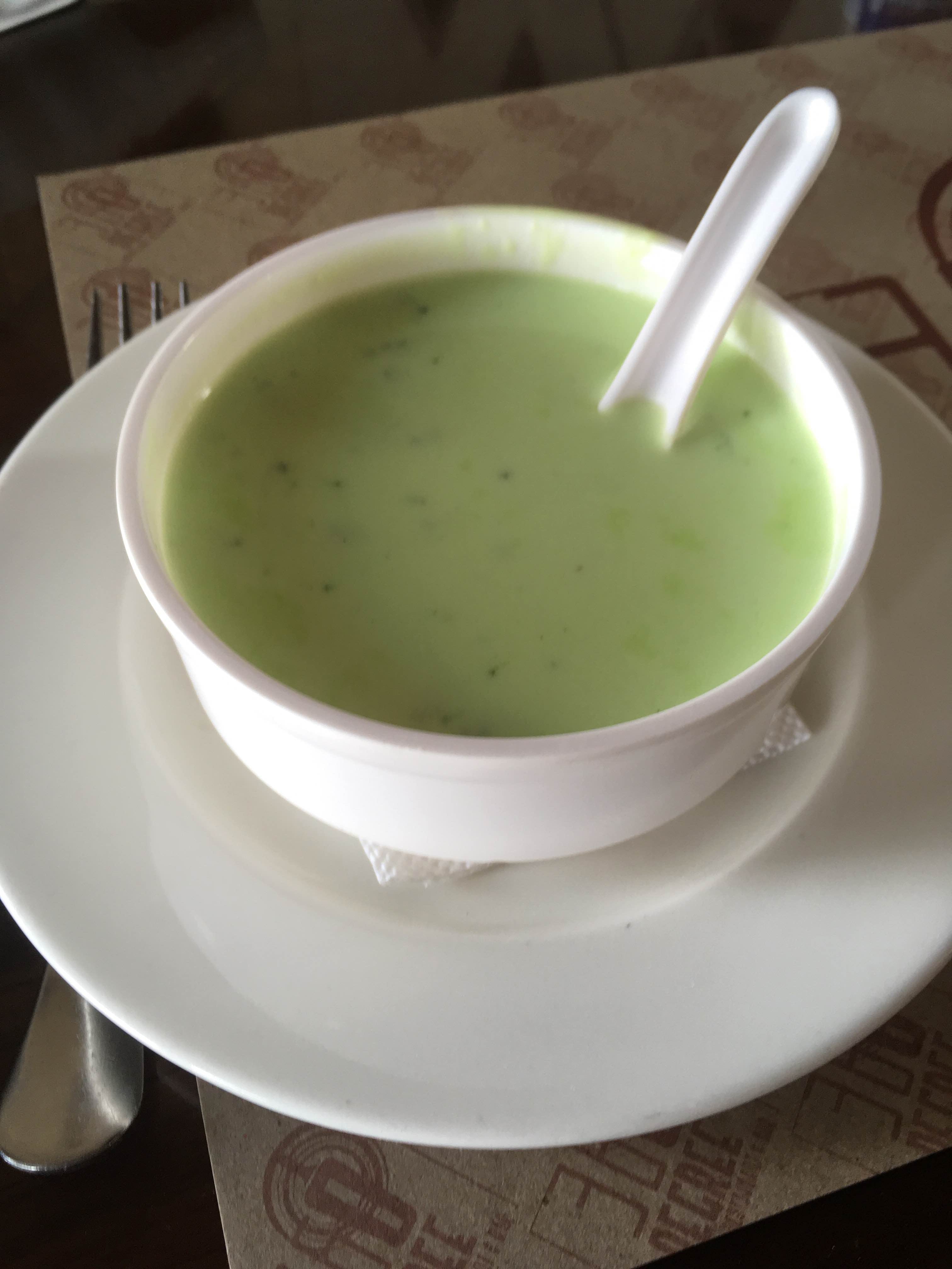 Green,Food,Dish,Cup,Drink,Soup,Cuisine,Sorrel soup,Ingredient,Cup