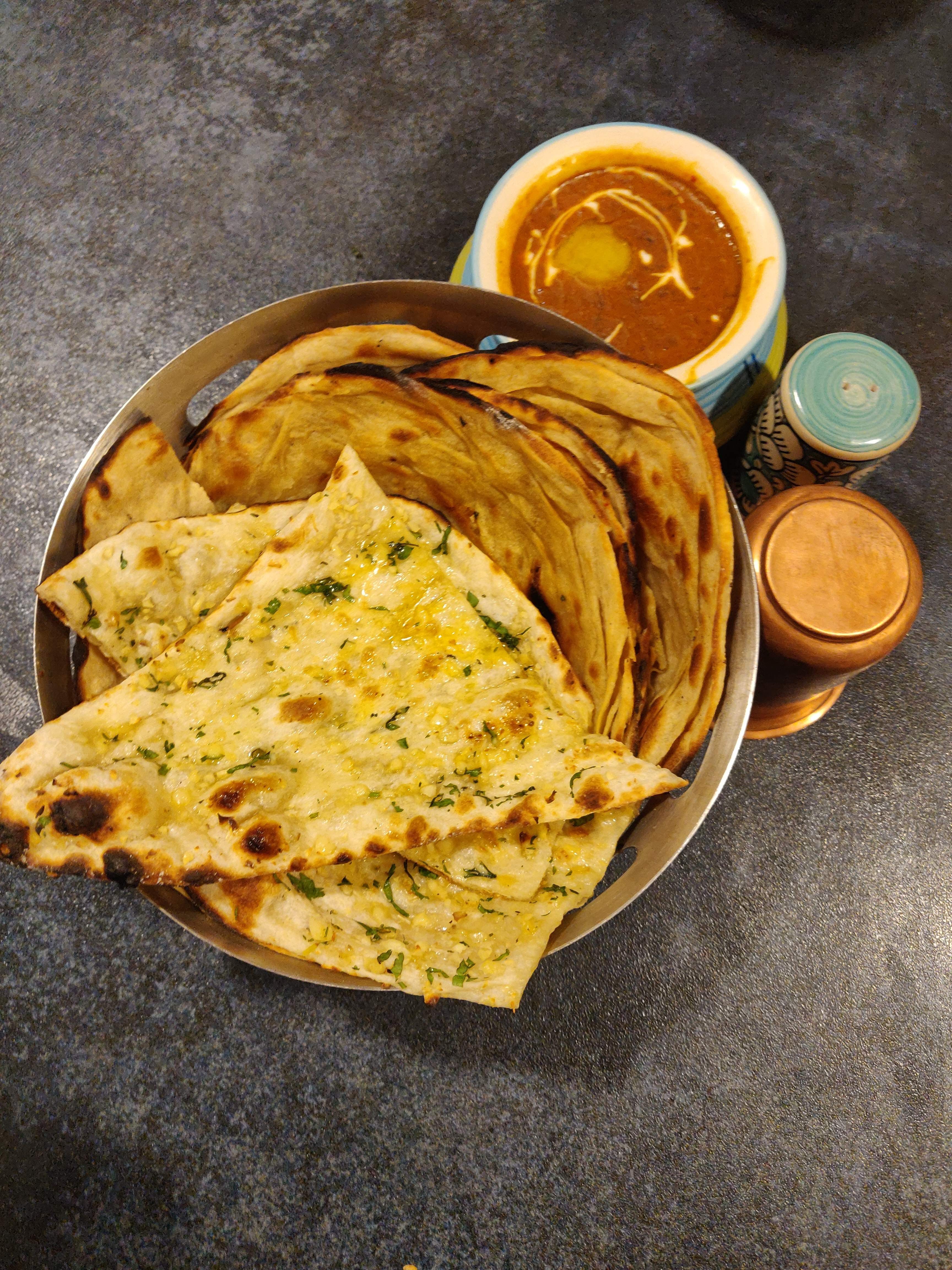 Dish,Food,Cuisine,Ingredient,Roti prata,Paratha,Roti,Roti canai,Chapati,Naan