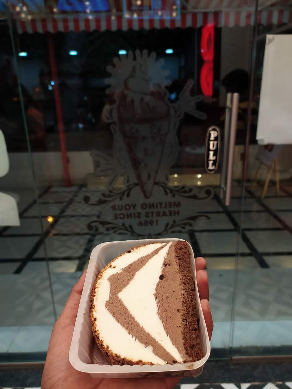 Blackforest Ice Cream Cake – 500ml