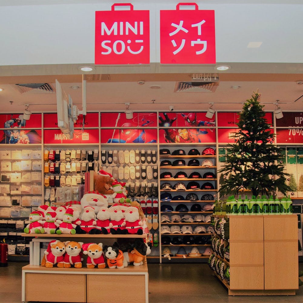 Decor, Footwear & Accessory Stores To Hit Up