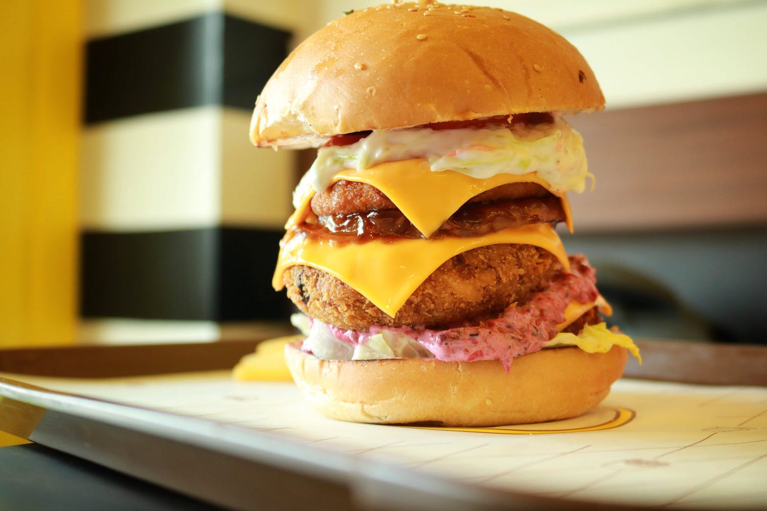 eat-the-biggest-burgers-from-these-places-lbb-kolkata