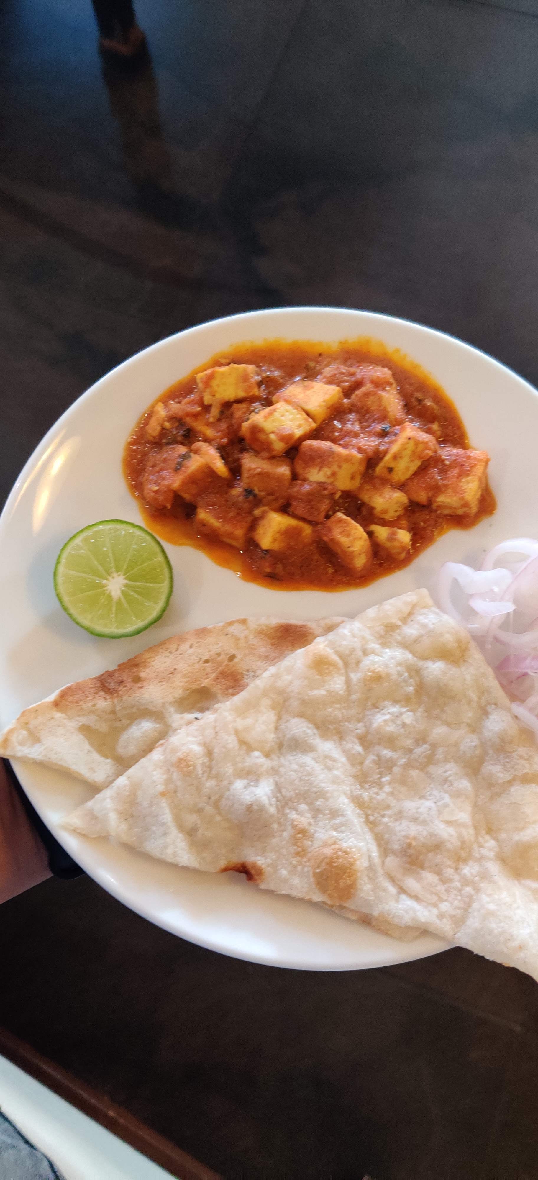 Dish,Food,Cuisine,Ingredient,Produce,Chole bhature,Staple food,Naan,Indian cuisine,Recipe