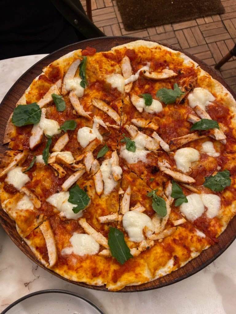 Dish,Food,Pizza,Cuisine,California-style pizza,Pizza cheese,Ingredient,Flatbread,Junk food,Italian food