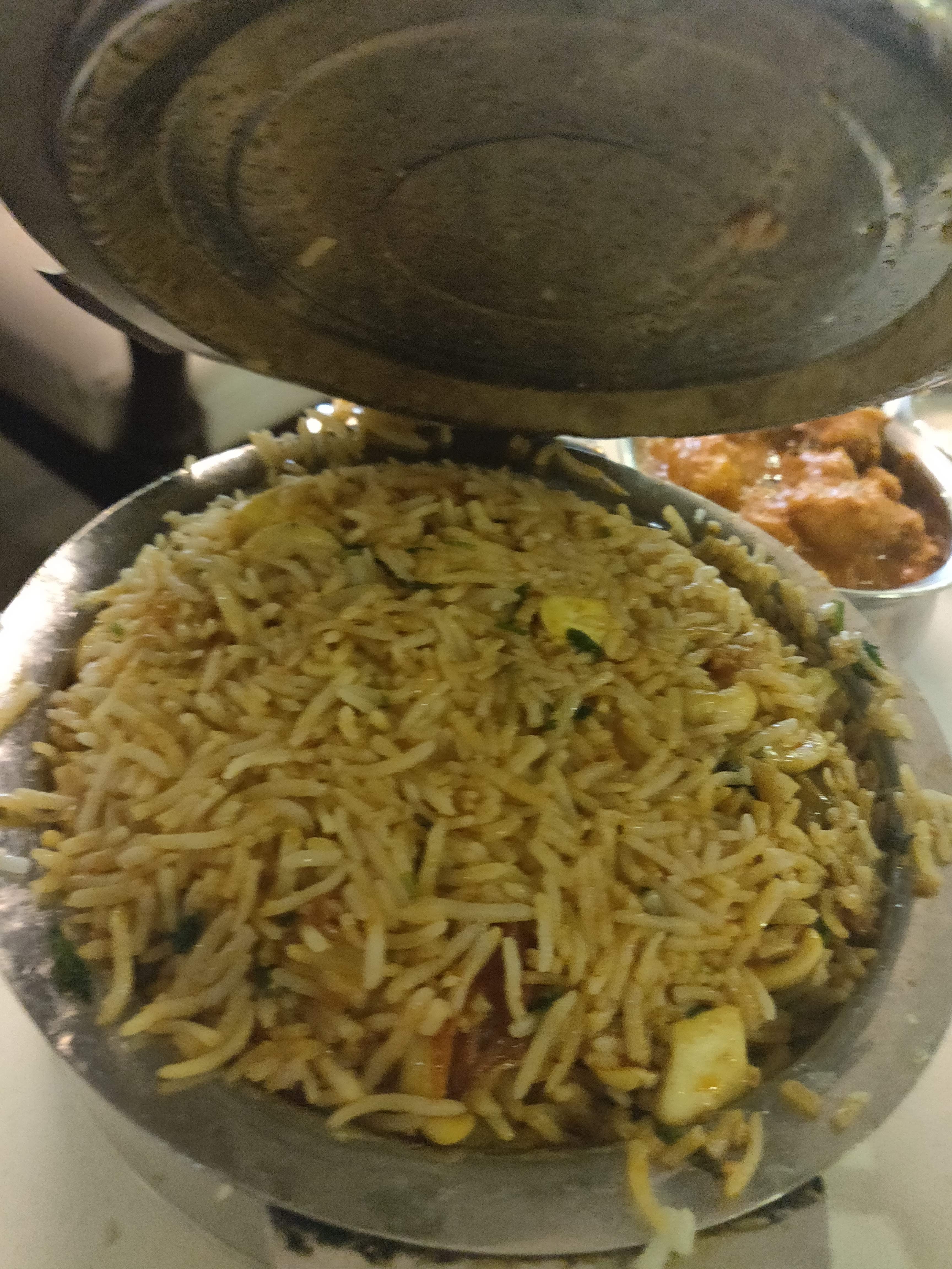 Dish,Food,Cuisine,Ingredient,Kabsa,Basmati,Biryani,Hyderabadi biriyani,Recipe,Produce