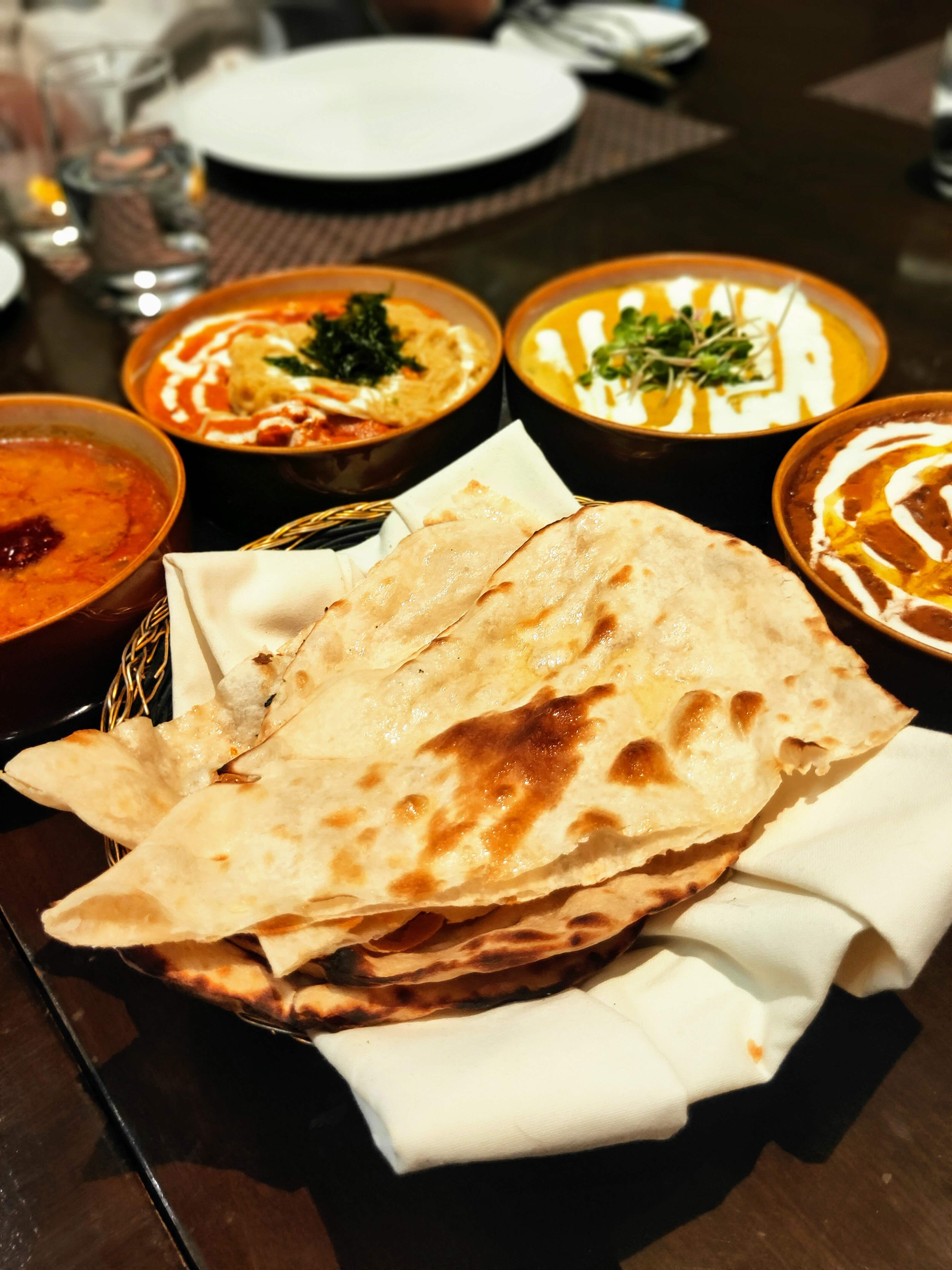 Dish,Food,Cuisine,Naan,Ingredient,Flatbread,Gözleme,Kulcha,Chapati,Punjabi cuisine