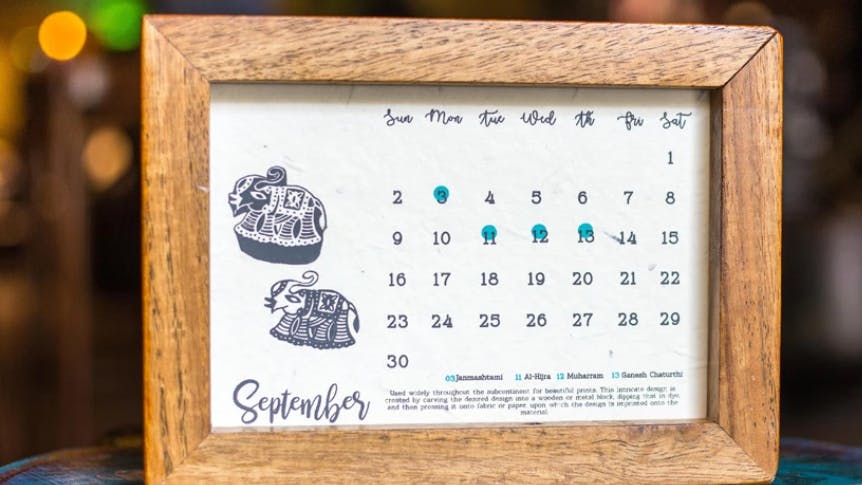 Calendar,Picture frame,Wood