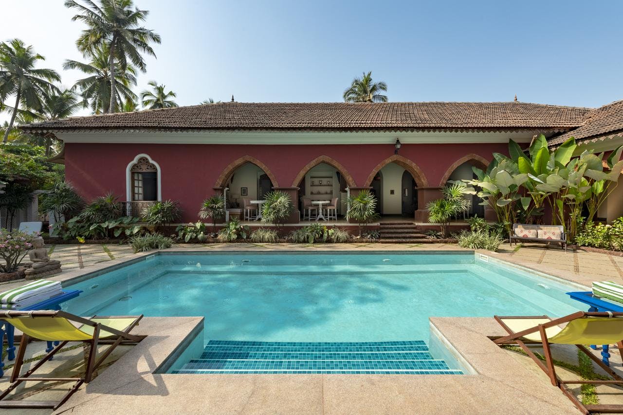 best-hotels-near-goa-airport-lbb