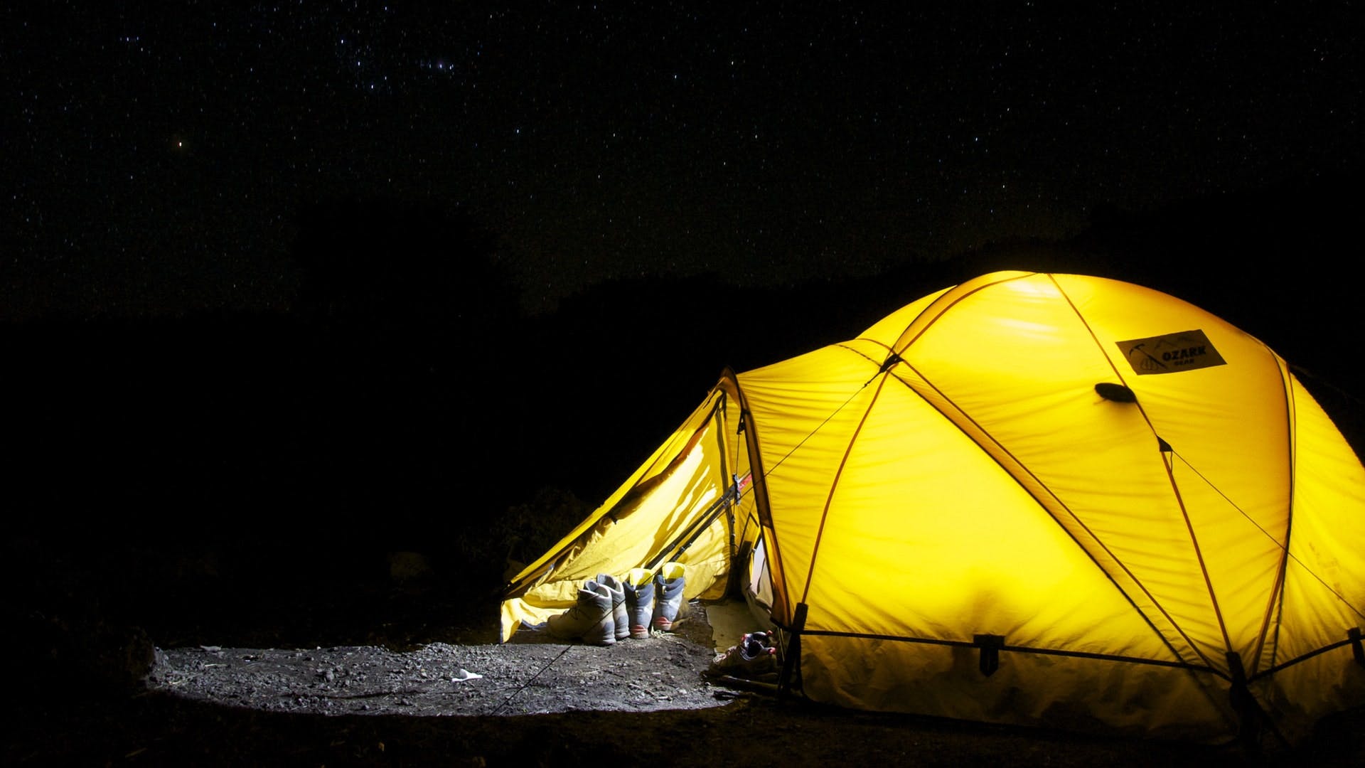 Yellow,Tent,Night,Light,Lighting,Biome,Camping,Sky,Tints and shades,Landscape