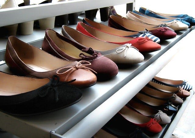 Footwear,Shoe,Brown,High heels,Leather,Sandal,Beige