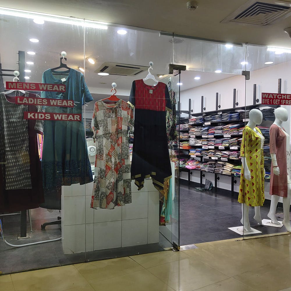 Low Price kurtis Shop In Chennai | Sree Sree Ladies Wear Old Washermenpet |  Priya Just now fashion - YouTube