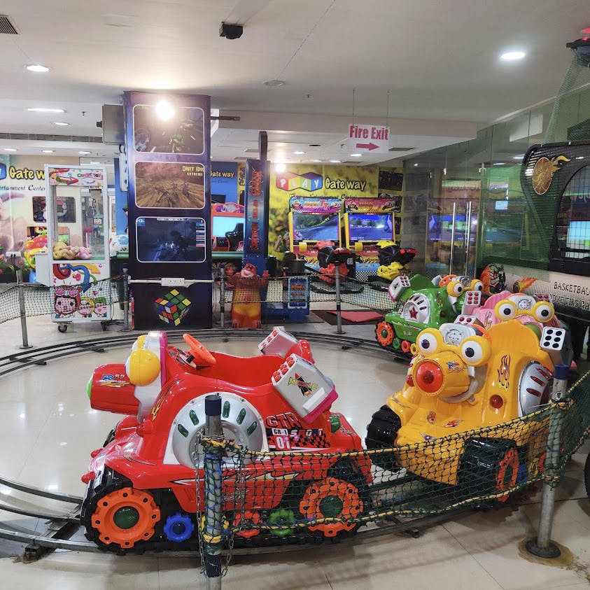 Toy,Product,Shopping mall,Retail,Building,Vehicle,Technology,Games,Supermarket,Recreation