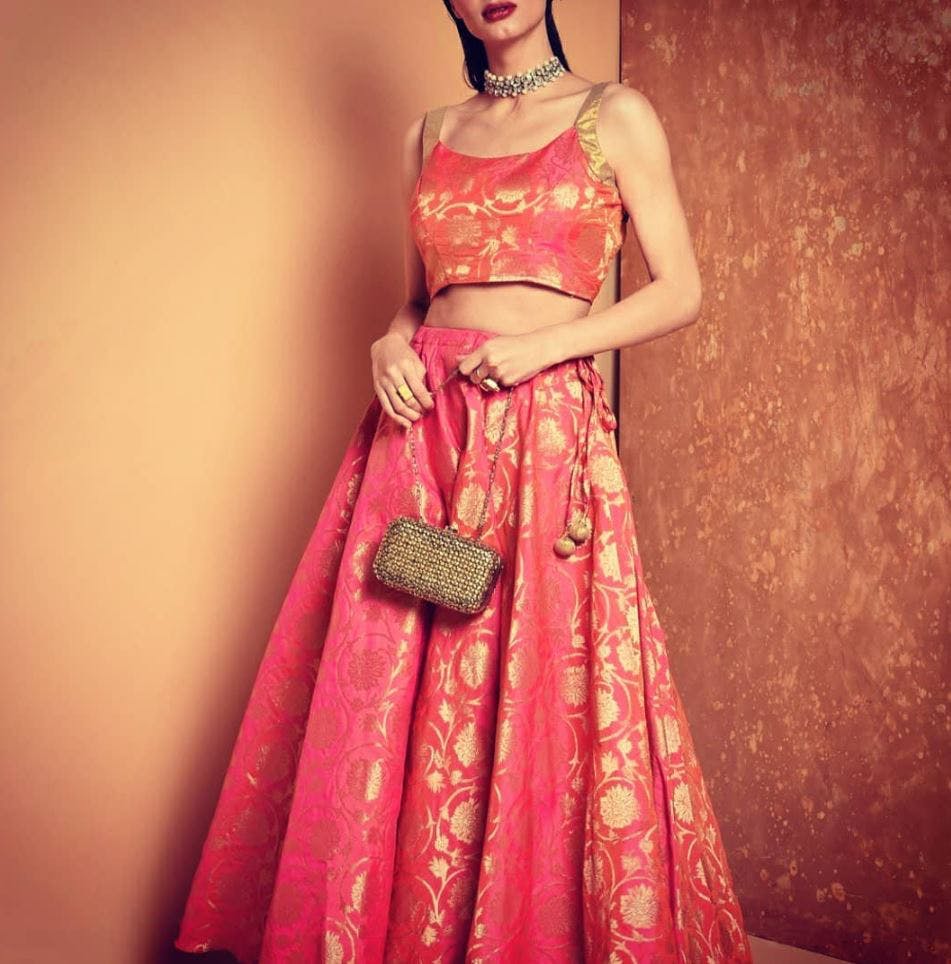 Clothing,Fashion model,Gown,Dress,Pink,Formal wear,Peach,Lady,Fashion design,Fashion