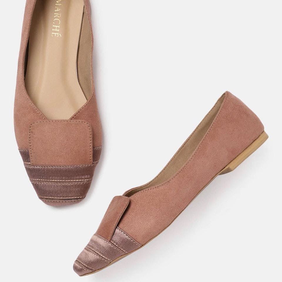 Footwear,Shoe,Ballet flat,Pink,Court shoe,Beige,Espadrille,Leather,Suede