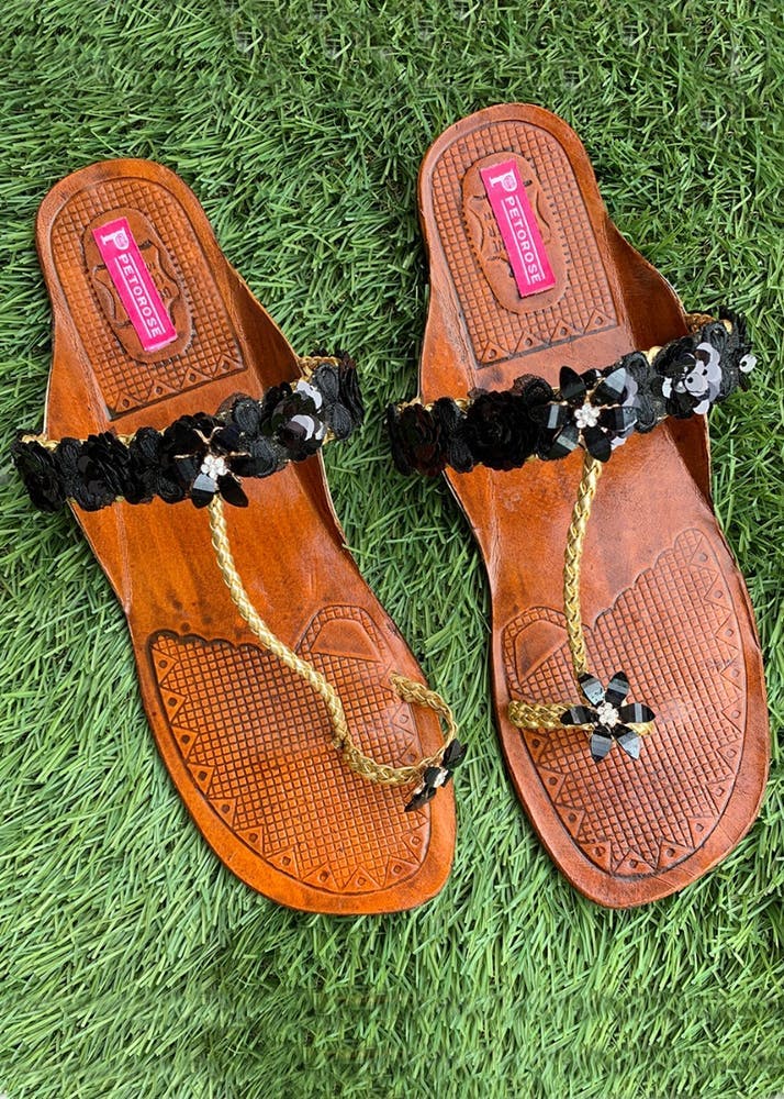 Footwear,Shoe,Orange,Slipper,Sandal,Tan,Brown,Flip-flops,Slide sandal