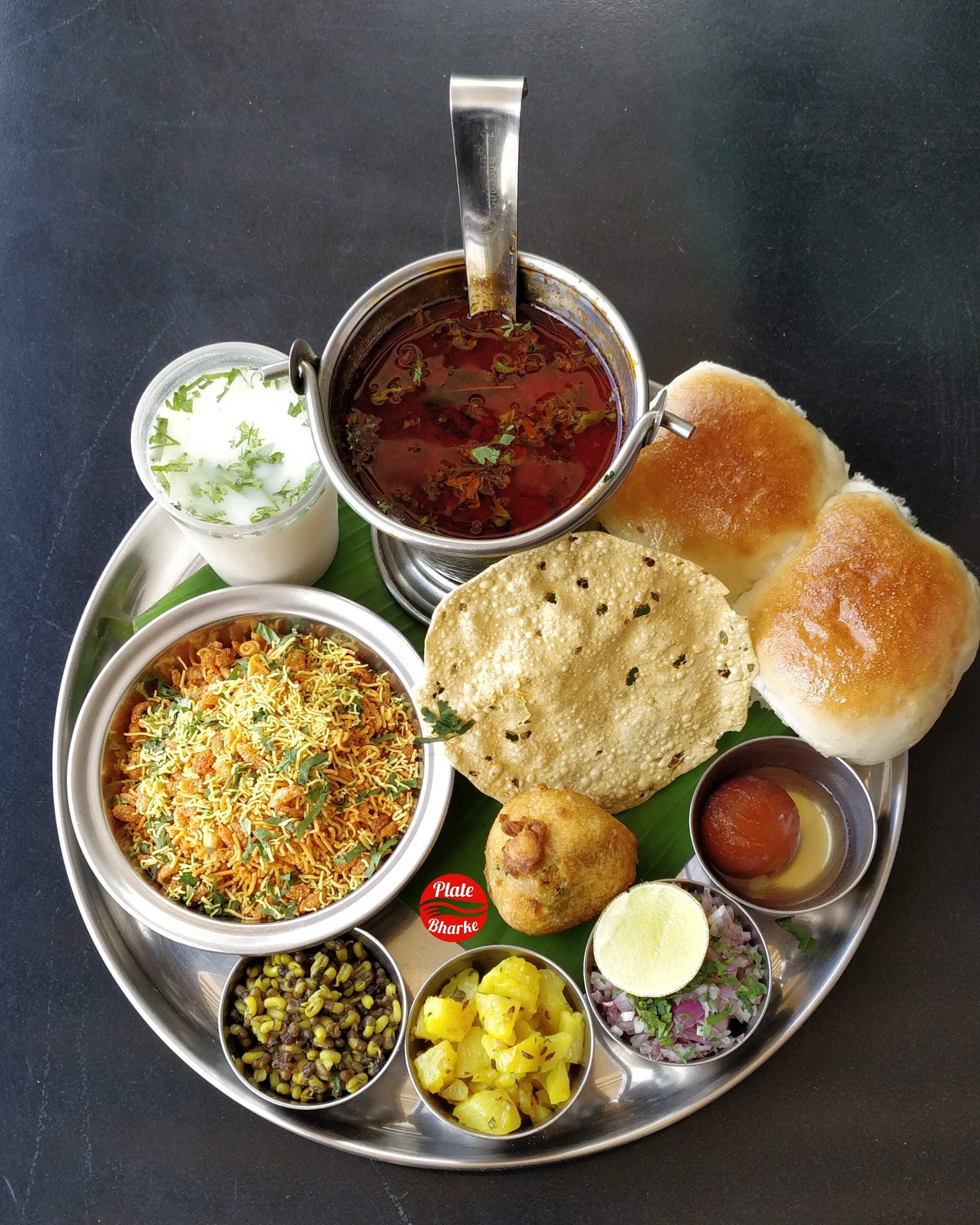 Dish,Food,Cuisine,Meal,Ingredient,Puri,Lunch,Indian cuisine,Produce,Vegetarian food