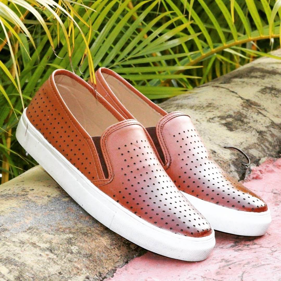 Footwear,Shoe,Brown,Plimsoll shoe,Oxford shoe,Sneakers,Font,Espadrille,Dress shoe