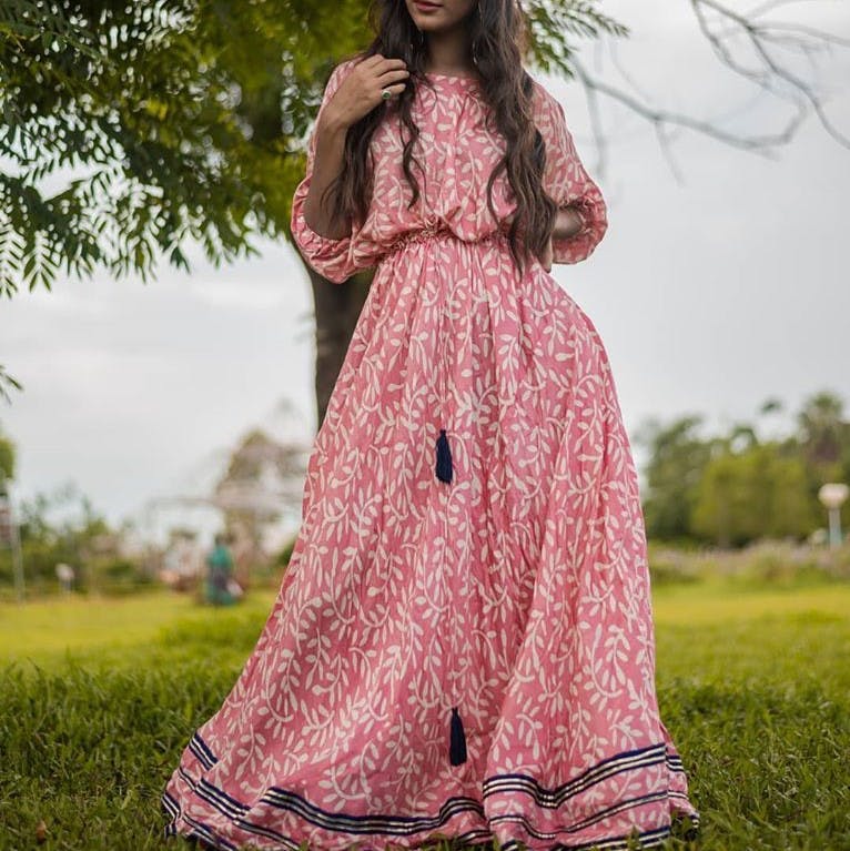 Clothing,Pink,Dress,Peach,Formal wear,Fashion,Magenta,Spring,Textile,Lawn