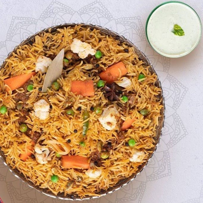 Food,Dish,Cuisine,Biryani,Kabsa,Ingredient,Hyderabadi biriyani,Recipe,Indian cuisine,Bombay mix