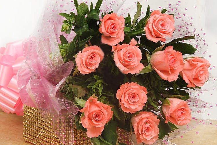 Combo  Roses Bouquet And Cake  Gifts with Flowers