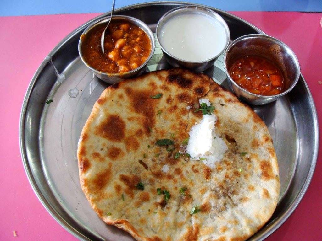 Dish,Food,Cuisine,Kulcha,Ingredient,Naan,Punjabi cuisine,Roti,Roti canai,Paratha