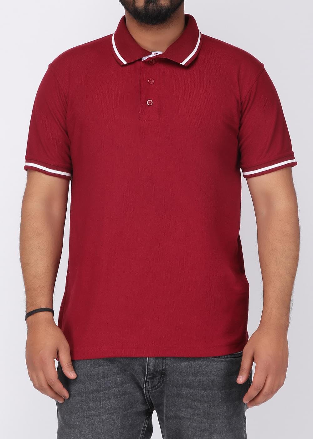 Clothing,Polo shirt,Collar,T-shirt,Sleeve,Maroon,Neck,Top,Outerwear,Waist