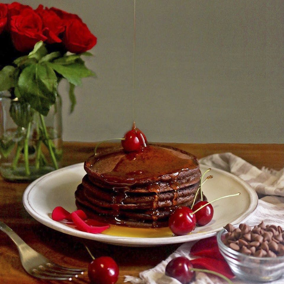 Dish,Food,Cuisine,Dessert,Pancake,Ingredient,Chocolate cake,Cranberry,Cake,Breakfast