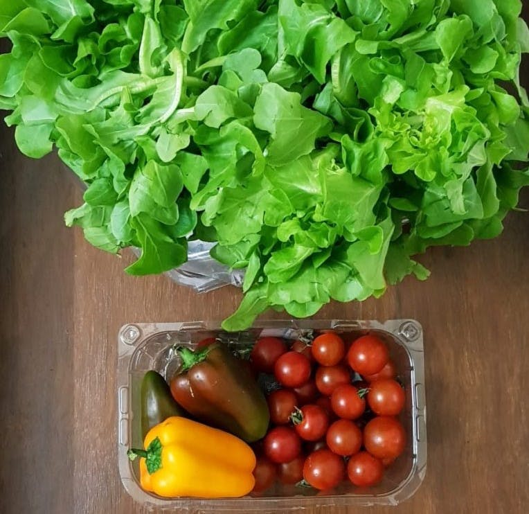 Natural foods,Vegetable,Food,Leaf vegetable,Plant,Vegan nutrition,Vegetarian food,Tomato,Cherry Tomatoes,Produce