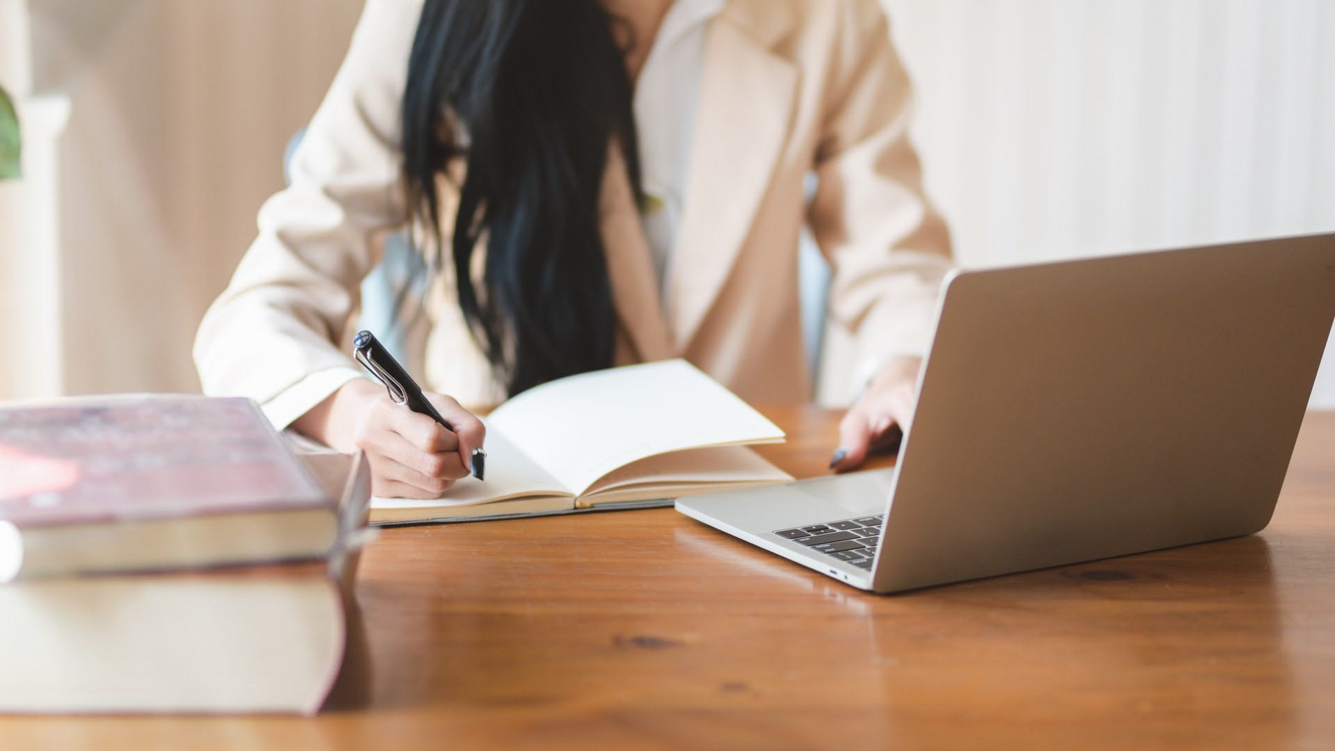 Job,Sitting,Laptop,Hand,White-collar worker,Desk,Learning,Employment,Office,Student