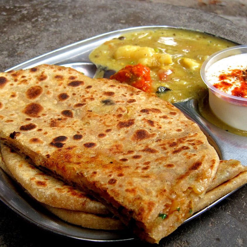 Dish,Food,Cuisine,Naan,Ingredient,Roti,Gözleme,Chapati,Kulcha,Paratha