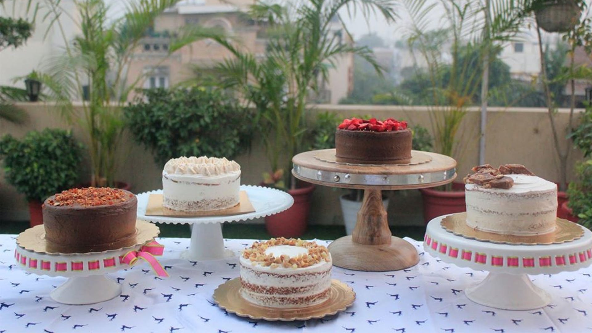 Order Cakes, Brownies Online From Sugar Loft LBB, Delhi