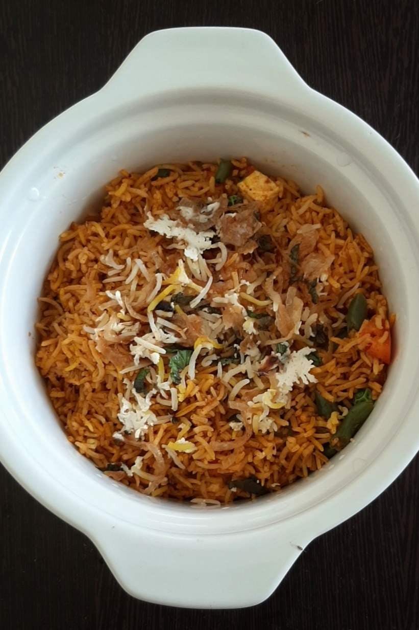 Dish,Food,Cuisine,Ingredient,Recipe,Hyderabadi biriyani,Biryani,Comfort food,Produce,Side dish