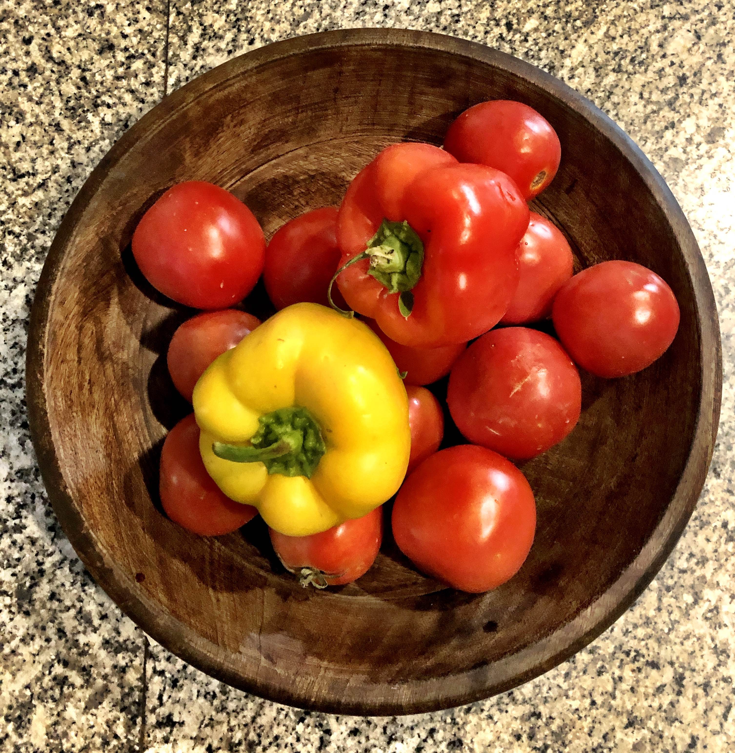 Natural foods,Food,Vegetable,Local food,Solanum,Bush tomato,Tomato,Fruit,Plum tomato,Plant