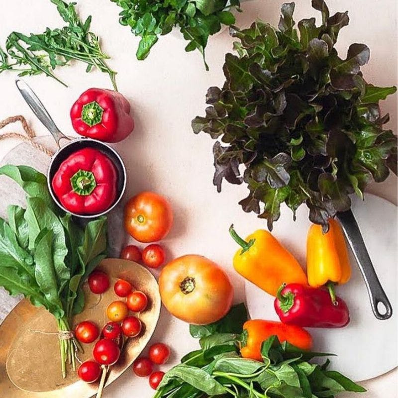 Natural foods,Food,Vegetable,Vegetarian food,Plant,Tomato,Solanum,Leaf vegetable,Food group,Superfood