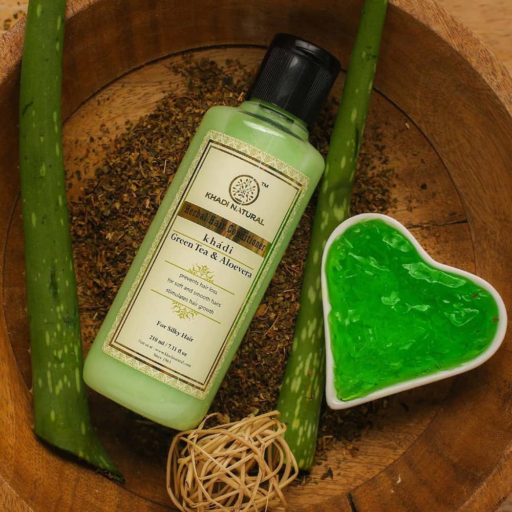 Green,Herbal,Plant,Shampoo,Personal care,Hair care