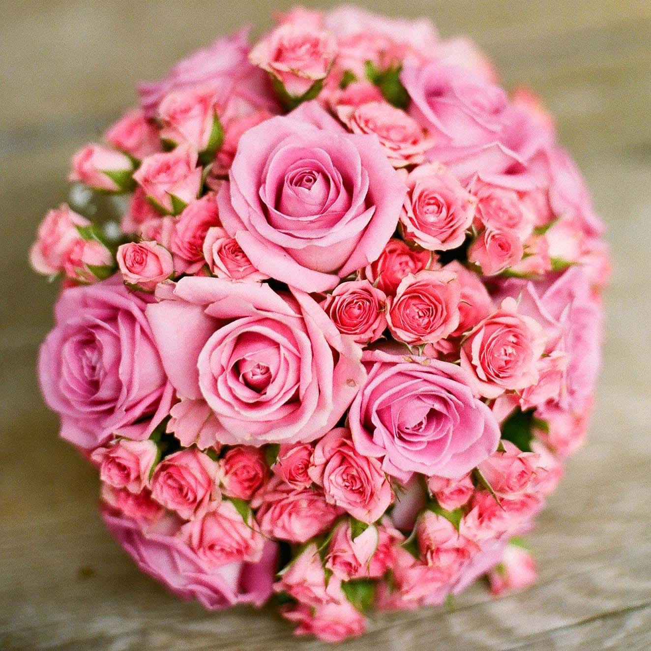 Flower,Bouquet,Garden roses,Pink,Rose,Plant,Cut flowers,Flower Arranging,Rose family,Floral design