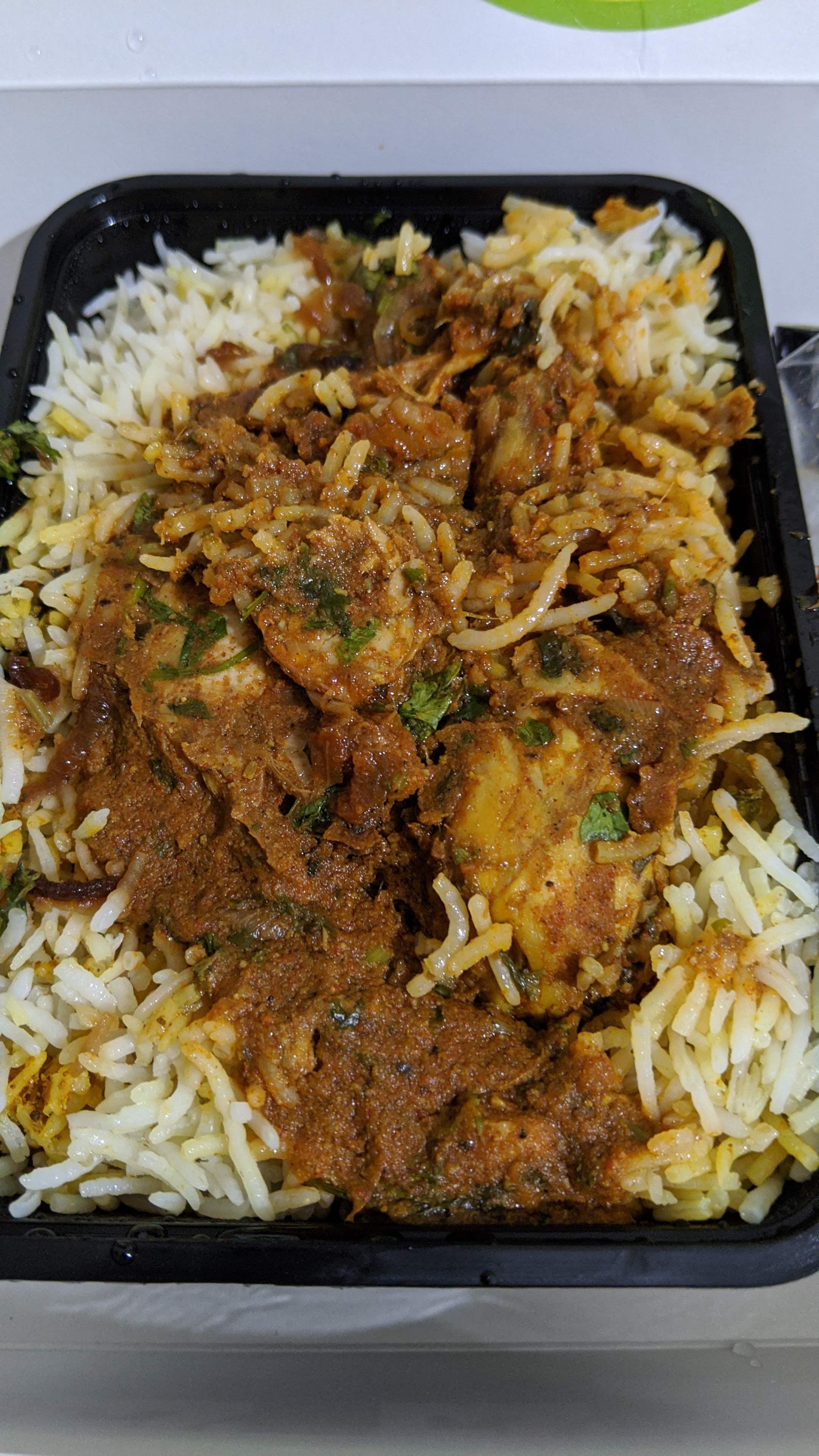 Dish,Cuisine,Food,Ingredient,Biryani,Rice,Steamed rice,Hyderabadi biriyani,Meat,Kabsa