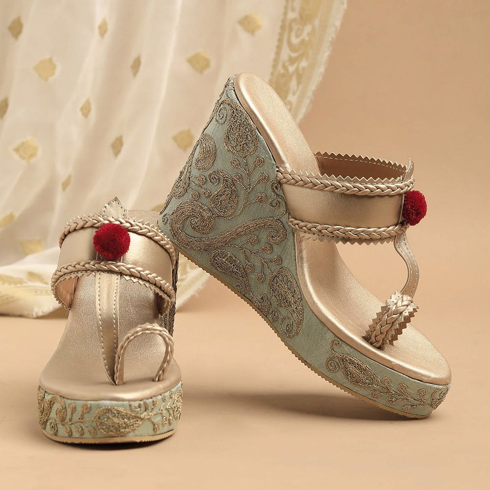 Kolhapuri in Heels at Rs 650/pair | Kolhapuri Chappal in Kolhapur | ID:  27010756888