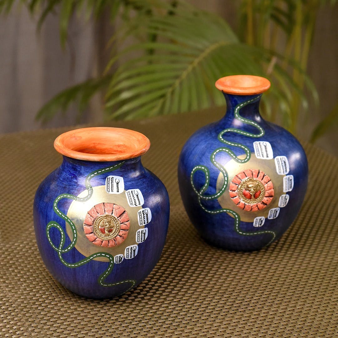 Vase,Blue,Cobalt blue,Porcelain,Ceramic,Artifact,Pottery,Urn,earthenware,Art