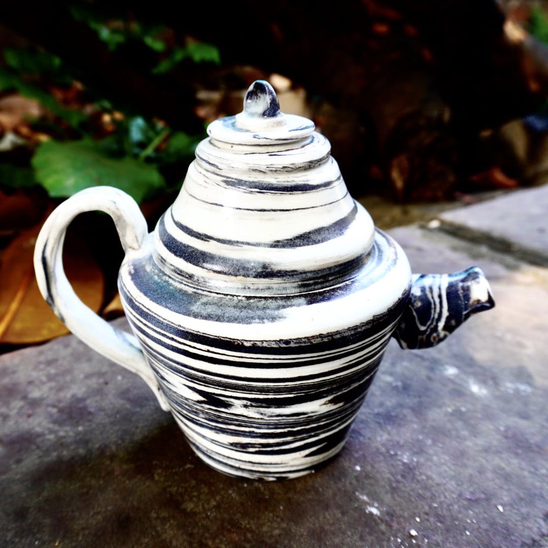 Teapot,Ceramic,Tableware,Porcelain,Tree,Serveware,Glass,Silver,Cup,Still life photography