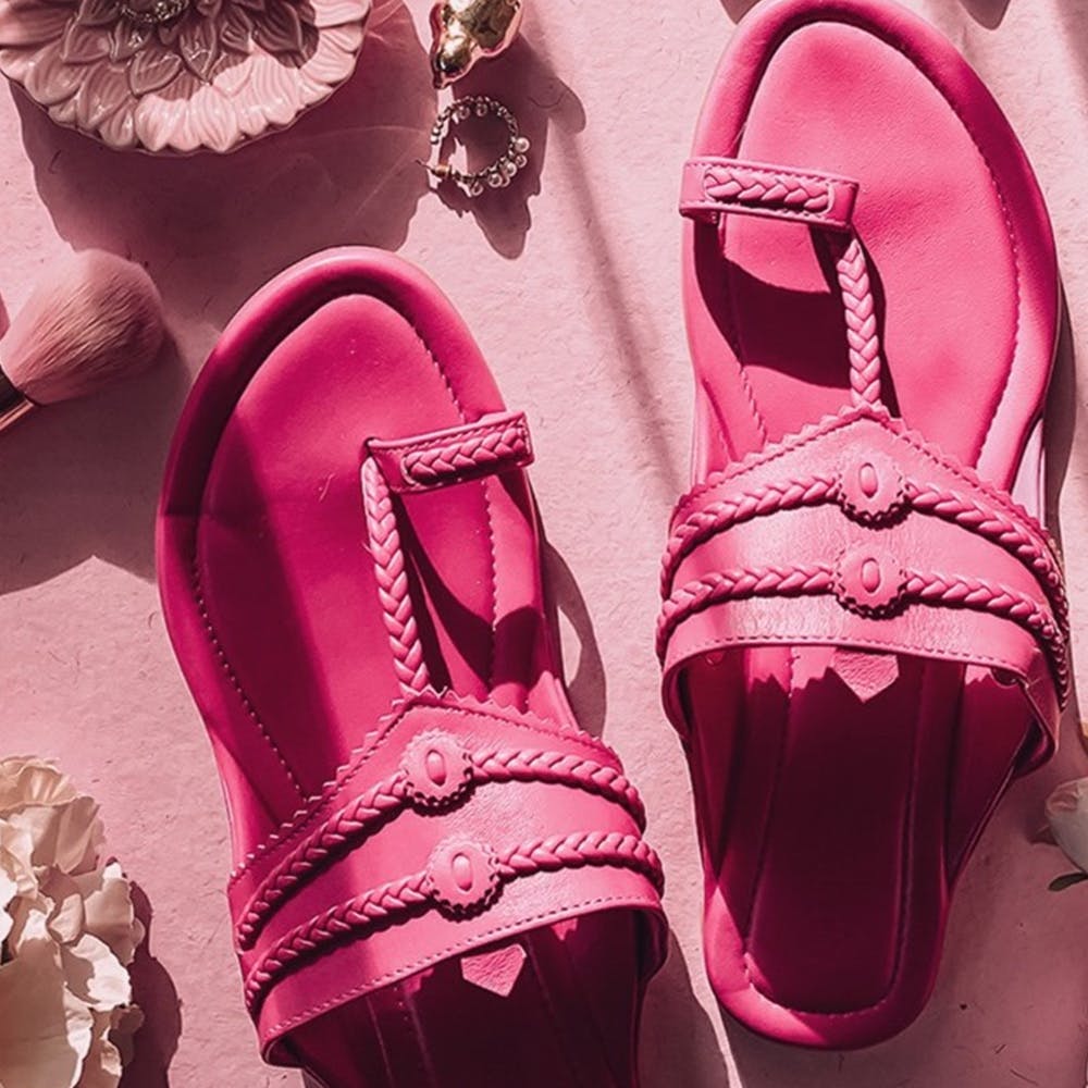 Footwear,Pink,Shoe,Product,Magenta,Sandal,Material property,Flip-flops,High heels
