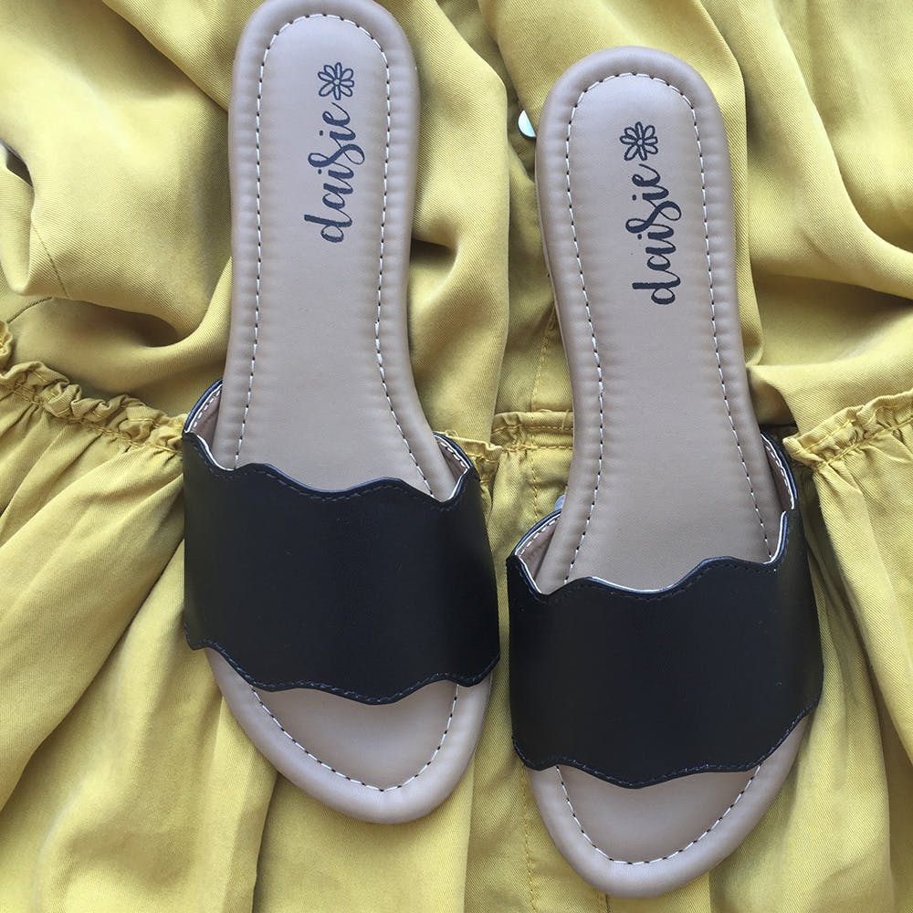 Footwear,Shoe,Beige,Font,Ballet flat,Espadrille,Silver