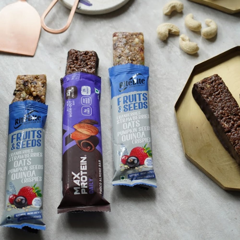 Energy bar,Snack,Food,Superfood,Chocolate,Cuisine,Chocolate bar