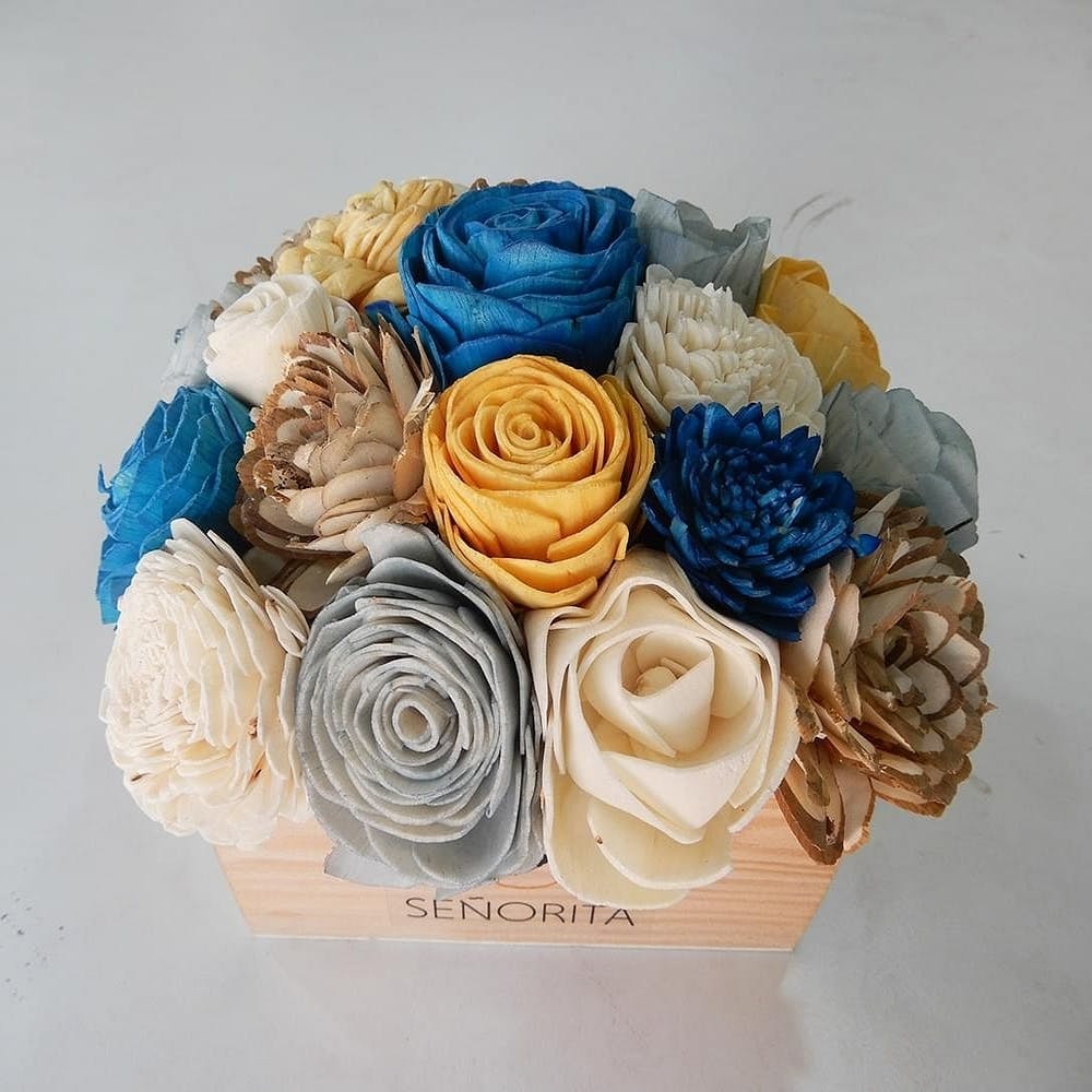 Bouquet,Blue,Flower,Cut flowers,Rose,Rose family,Plant,Turquoise,Rose order,Floristry