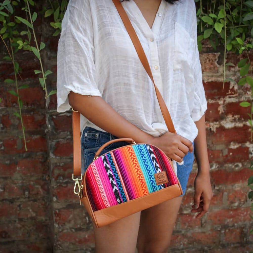 White,Shoulder,Clothing,Pink,Joint,Fashion,Bag,Thigh,Leg,Waist